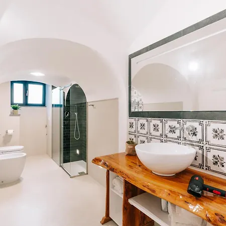 Yourhome - La Casa Nuova Luxury & Apartman *